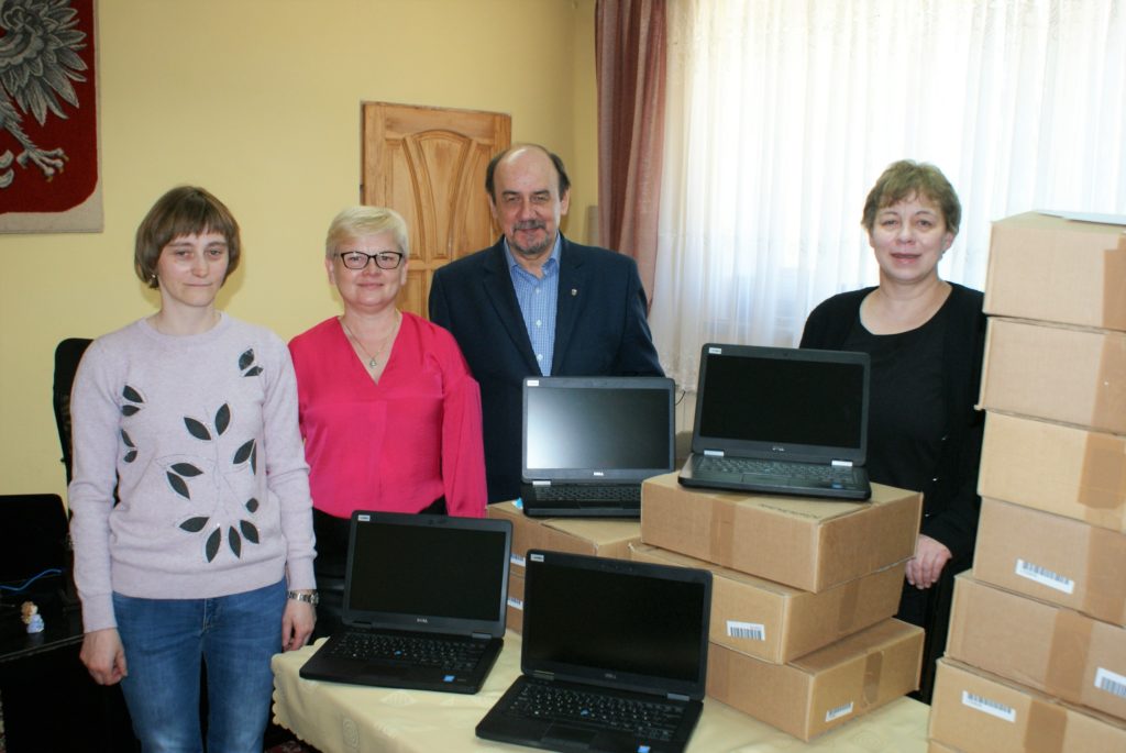 Laptopy dla uczniów